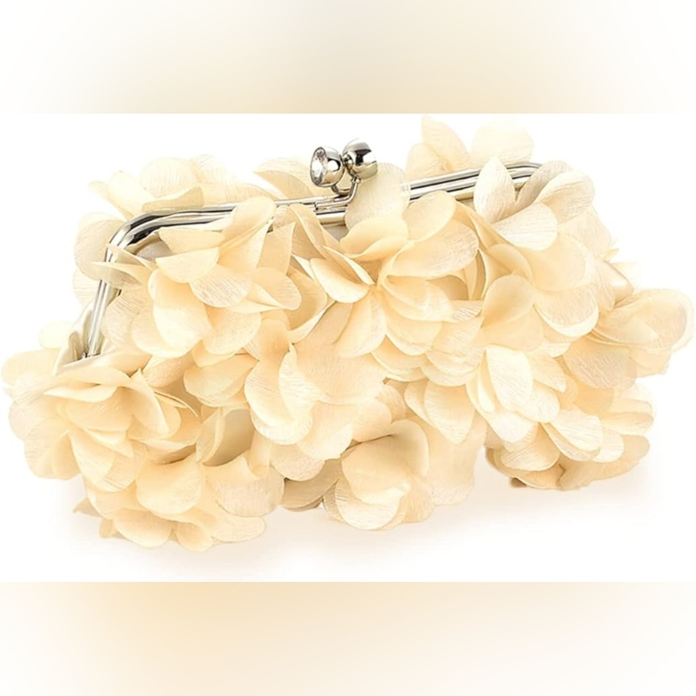 Elegant Ivory 3D Flower Petals Bejeweled Purse
